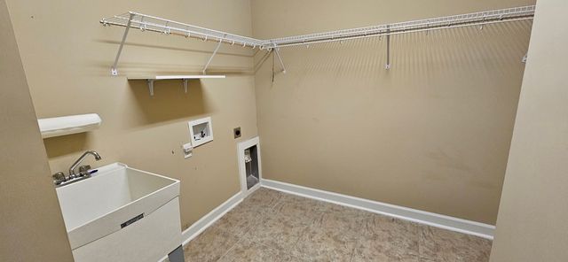 206 Hidden Creek Circle, Dothan, AL 36301