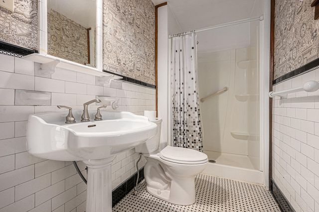 380 Centreville Road, Constantine Vllg, MI 49042