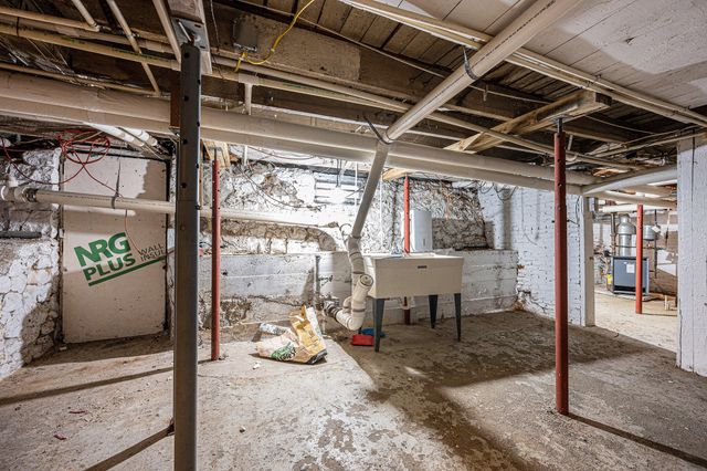 380 Centreville Road, Constantine Vllg, MI 49042