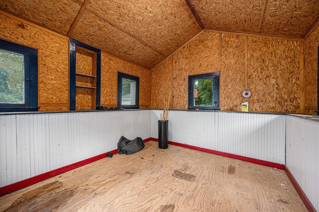 380 Centreville Road, Constantine Vllg, MI 49042