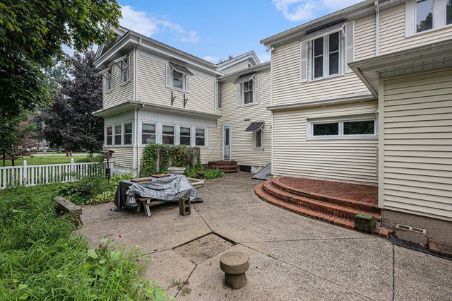 380 Centreville Road, Constantine Vllg, MI 49042