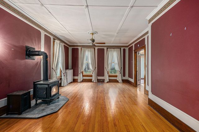 380 Centreville Road, Constantine Vllg, MI 49042