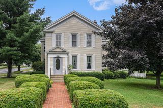 380 Centreville Road, Constantine Vllg, MI 49042