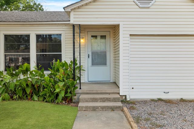 2411 Denison Street, Denton, TX 76201