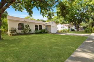 2411 Denison Street, Denton, TX 76201