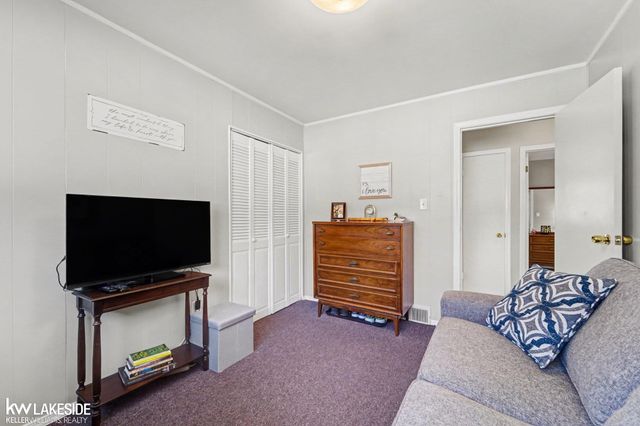 1421 Beaupre Avenue, Madison Heights, MI 48071