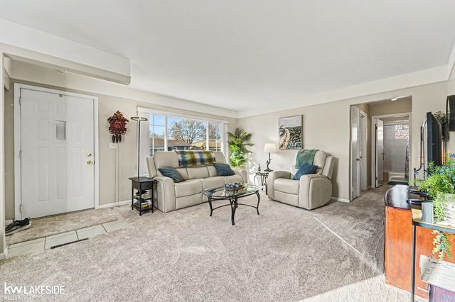 1421 Beaupre Avenue, Madison Heights, MI 48071