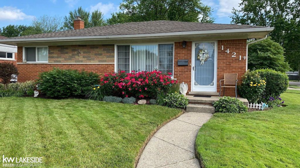 1421 Beaupre Avenue, Madison Heights, MI 48071