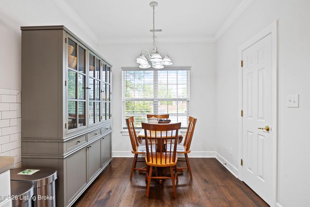1116 Silvercrest Ln, Louisville, KY 40223