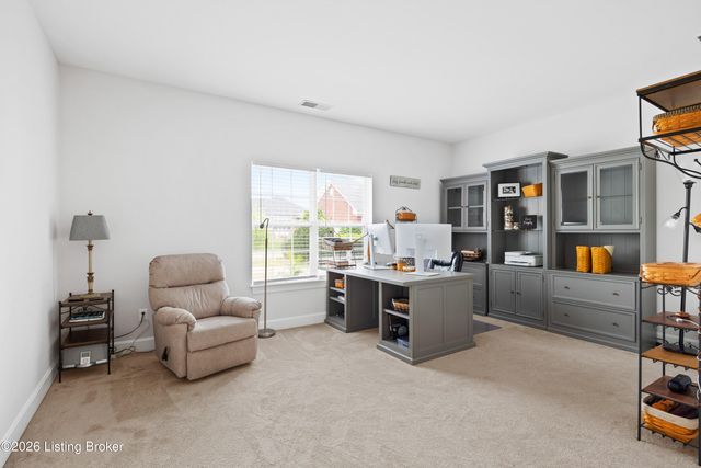 1116 Silvercrest Ln, Louisville, KY 40223