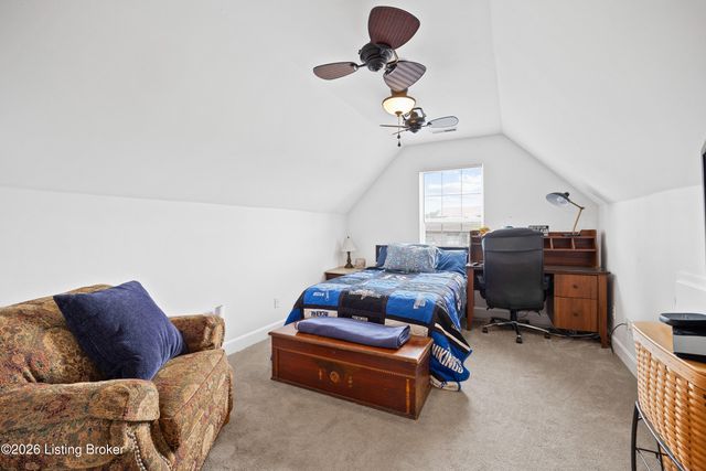 1116 Silvercrest Ln, Louisville, KY 40223
