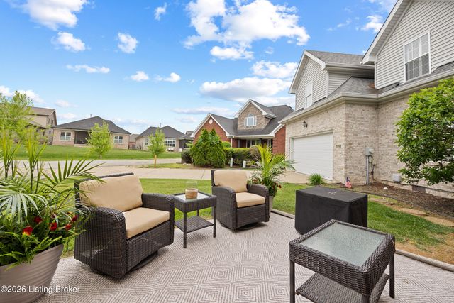 1116 Silvercrest Ln, Louisville, KY 40223