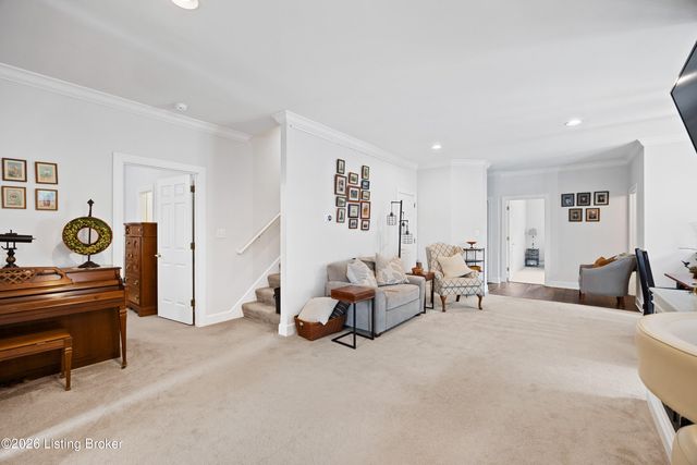 1116 Silvercrest Ln, Louisville, KY 40223