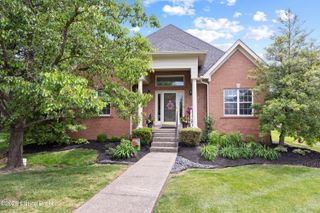 1116 Silvercrest Ln, Louisville, KY 40223