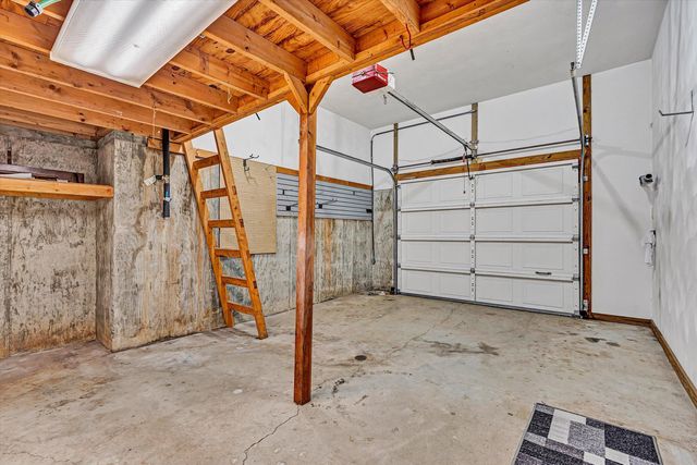 6516 Hidden Woods DR, Roanoke, VA 24018