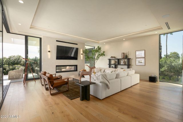 4039 E RANCHO Drive, Phoenix, AZ 85018