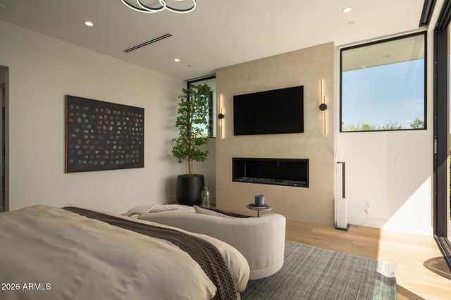 4039 E RANCHO Drive, Phoenix, AZ 85018