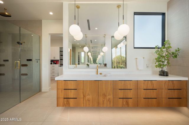 4039 E RANCHO Drive, Phoenix, AZ 85018