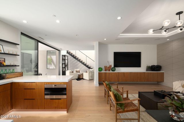 4039 E RANCHO Drive, Phoenix, AZ 85018