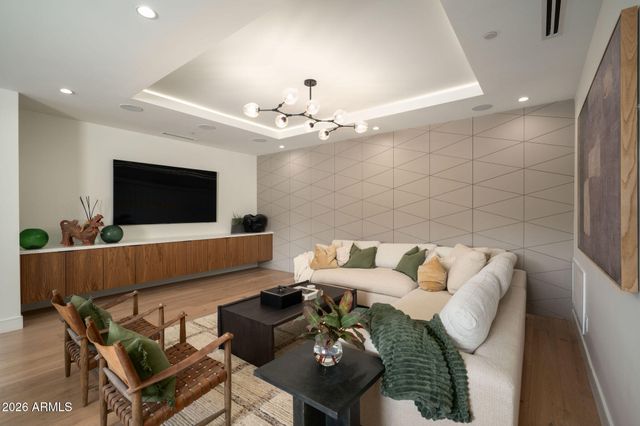 4039 E RANCHO Drive, Phoenix, AZ 85018