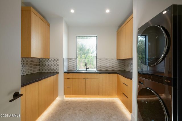 4039 E RANCHO Drive, Phoenix, AZ 85018