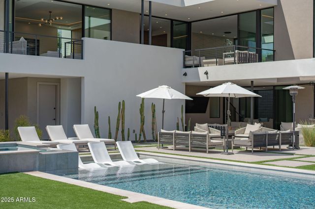 4039 E RANCHO Drive, Phoenix, AZ 85018