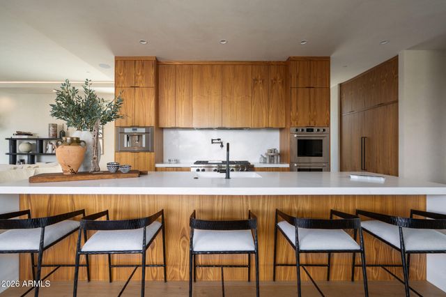 4039 E RANCHO Drive, Phoenix, AZ 85018