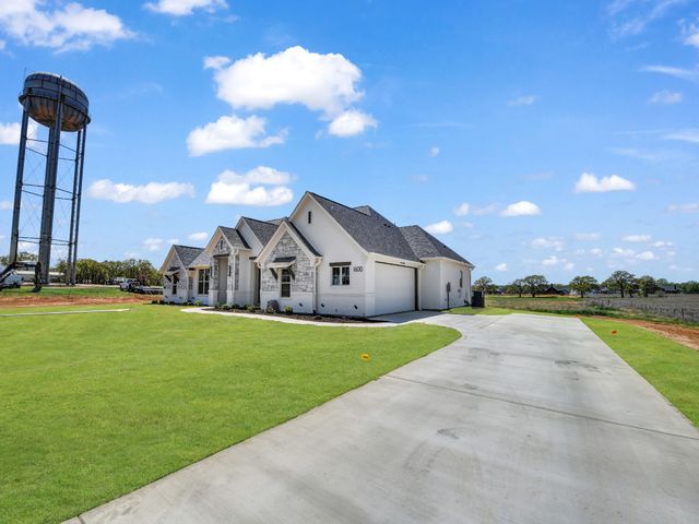 1600 Thomas Road, Springtown, TX 76082