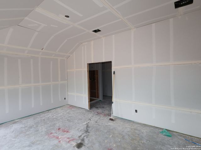 109 Greeley Drive, Floresville, TX 78114