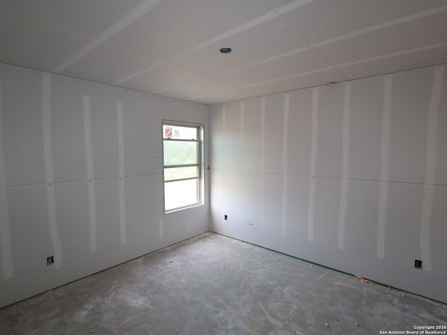 109 Greeley Drive, Floresville, TX 78114