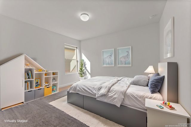 109 Greeley Drive, Floresville, TX 78114