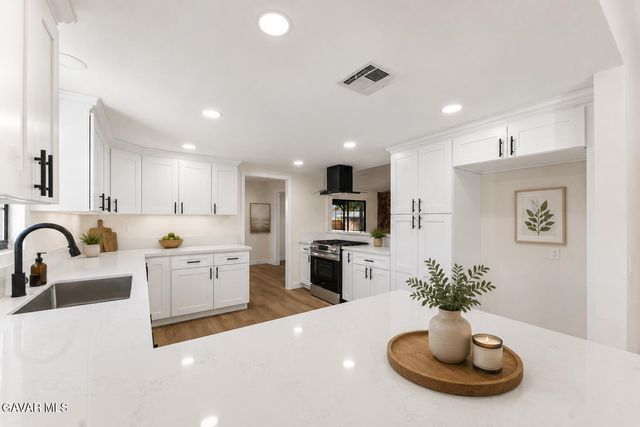 43037 Sachs Drive, Lancaster, CA 93536