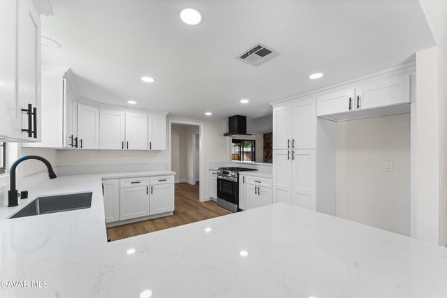 43037 Sachs Drive, Lancaster, CA 93536