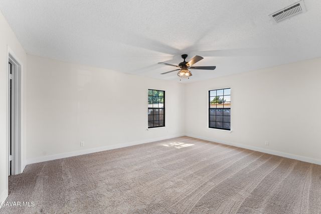 43037 Sachs Drive, Lancaster, CA 93536