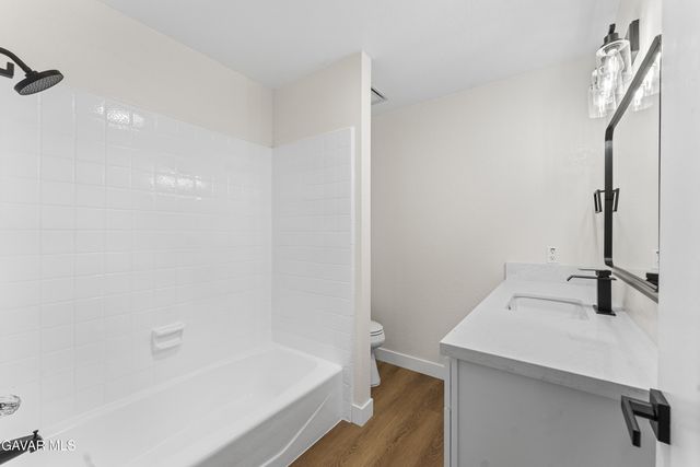 43037 Sachs Drive, Lancaster, CA 93536