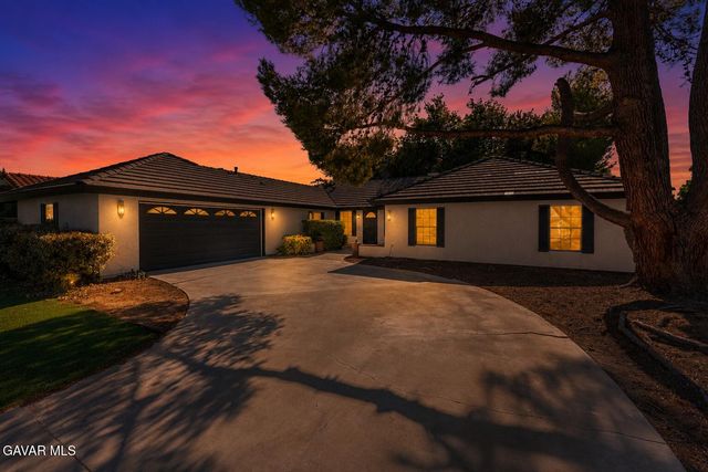 43037 Sachs Drive, Lancaster, CA 93536