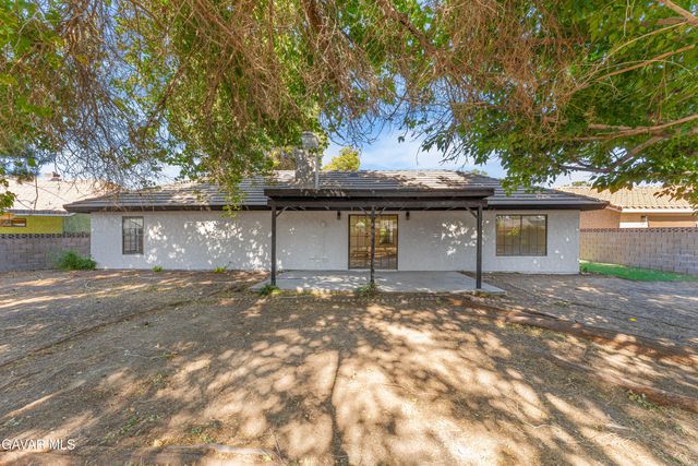 43037 Sachs Drive, Lancaster, CA 93536