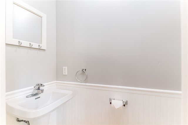 26 Fort Ninigret Road, Charlestown, RI 02813