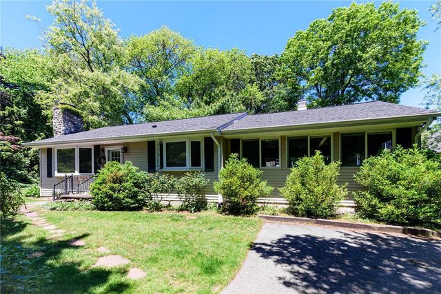 26 Fort Ninigret Road, Charlestown, RI 02813