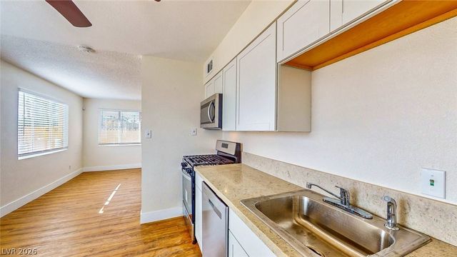 1302 Rexford Place 1, Las Vegas, NV 89104