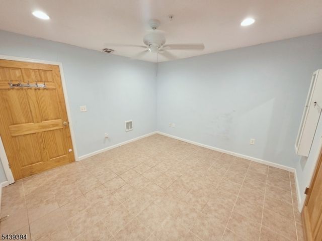 58 Buchanon Ct, West Orange Twp., NJ 07052