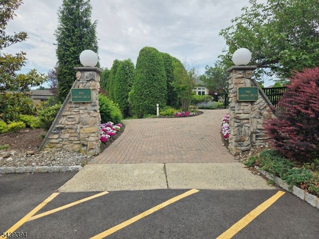 58 Buchanon Ct, West Orange Twp., NJ 07052