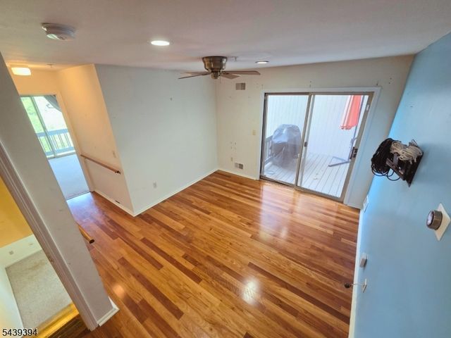 58 Buchanon Ct, West Orange Twp., NJ 07052