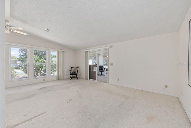 1116 W BOONE COURT, Lady Lake, FL 32159