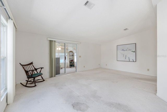 1116 W BOONE COURT, Lady Lake, FL 32159