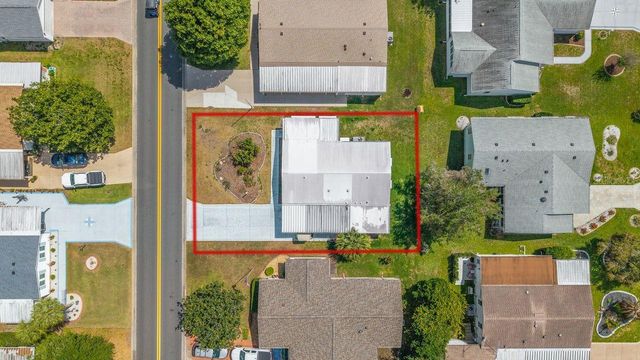 1116 W BOONE COURT, Lady Lake, FL 32159