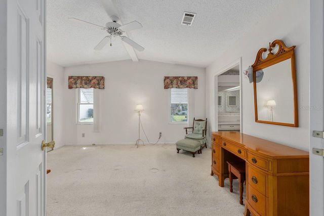 1116 W BOONE COURT, Lady Lake, FL 32159