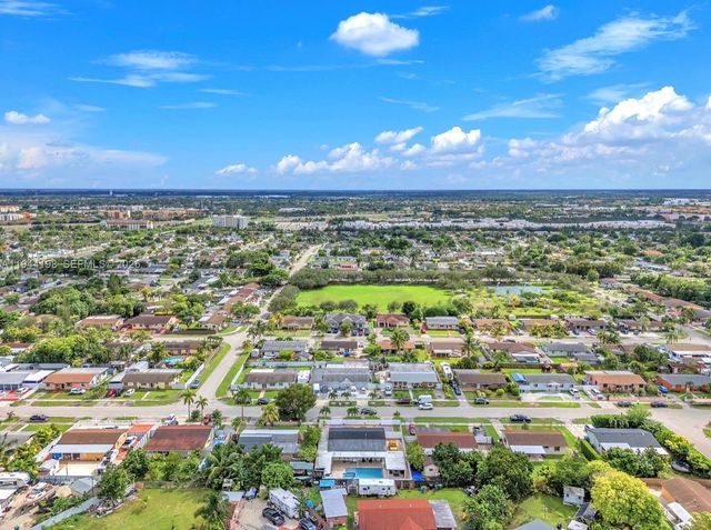 15321 SW 302nd St, Homestead, FL 33033