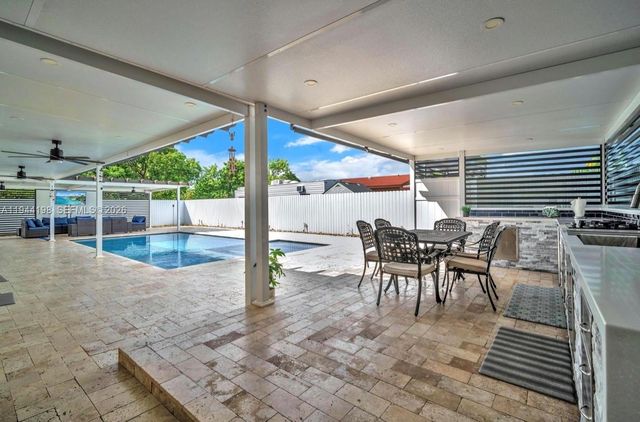 15321 SW 302nd St, Homestead, FL 33033