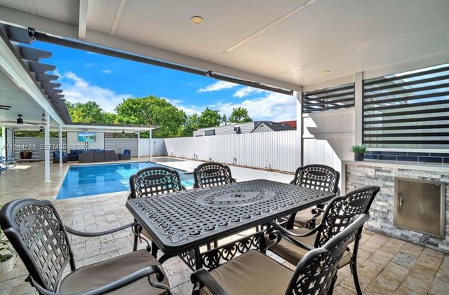 15321 SW 302nd St, Homestead, FL 33033